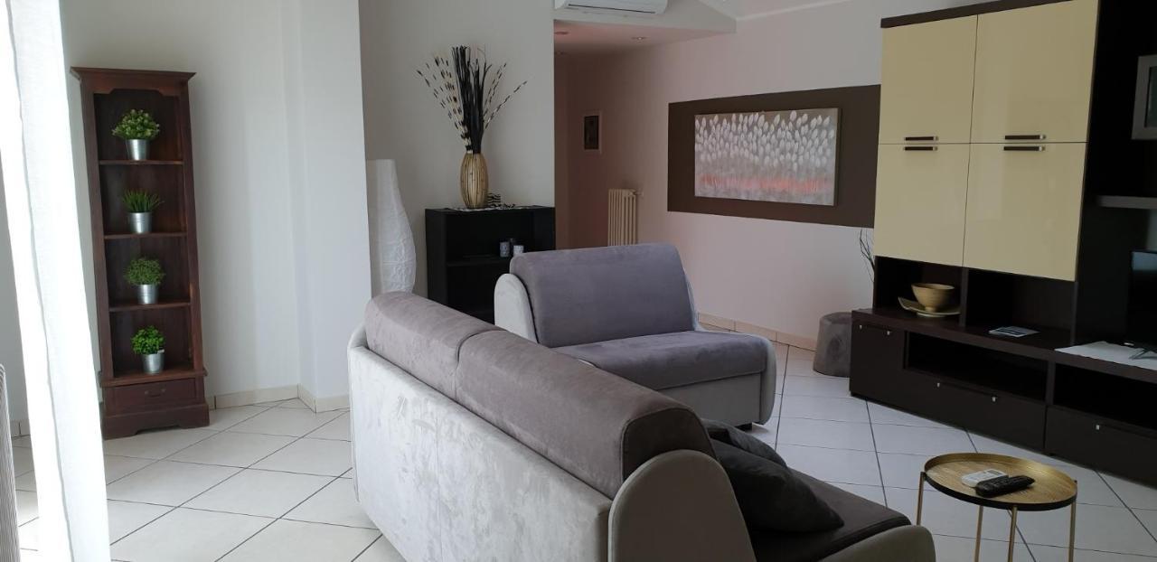 One-Bedroom Apartment - Annex,1341420176:JPEG