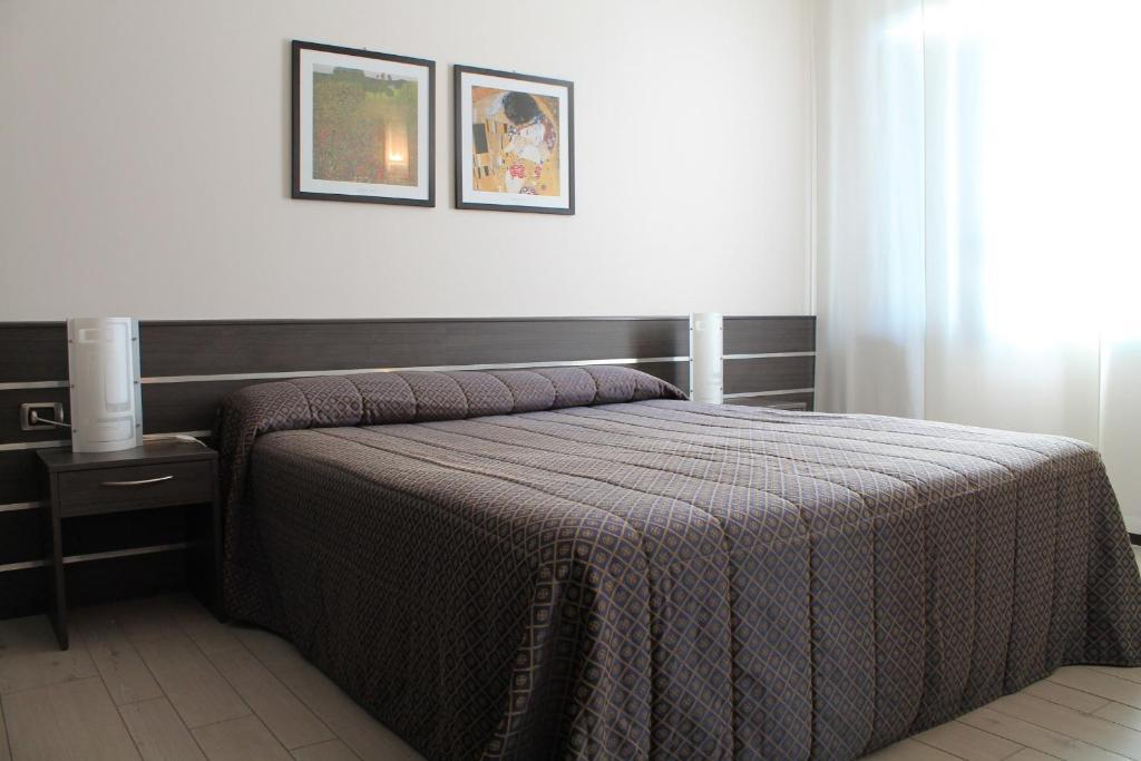 Deluxe Apartment with Balcony and Garden View